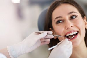 Tại sao răng bọc sứ bị viêm tủy? Nguyên nhân và cách phục