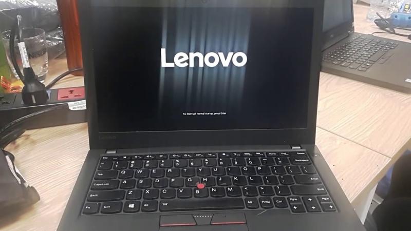 Nên làm gì khi màn hình laptop bị treo?