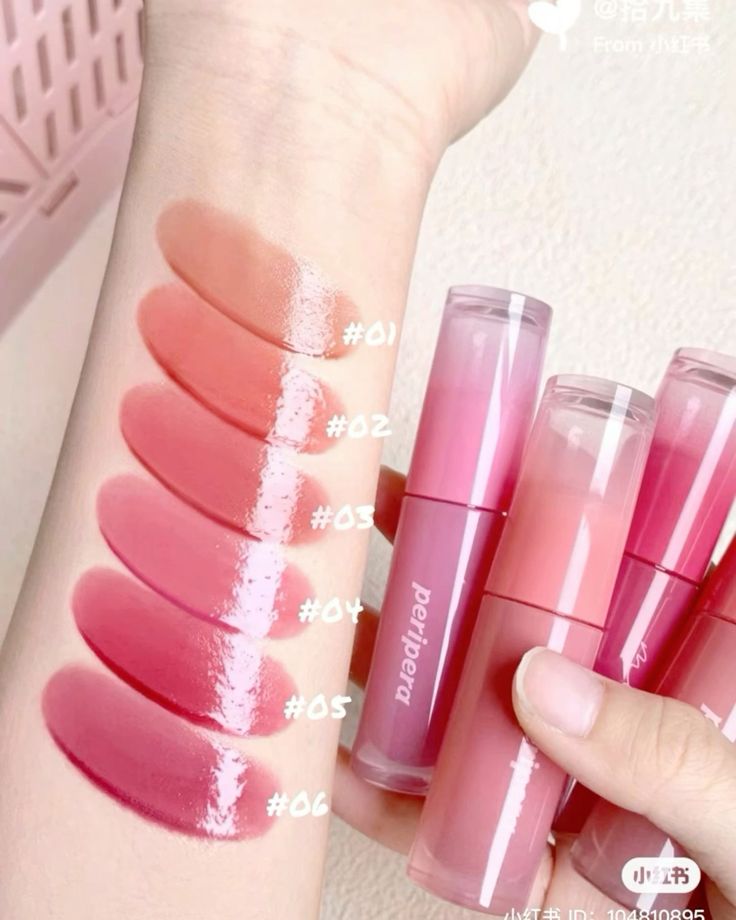 Best Of Makeup 2024: Loạt item dưới 500K được tung hô, son bóng gặp đối thủ, má hồng kem lên ngôi- Ảnh 17.