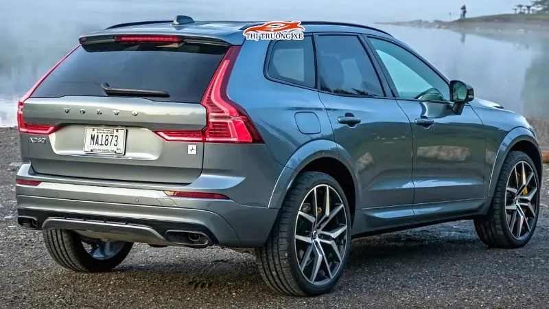 Đuôi xe Volvo XC60 2025