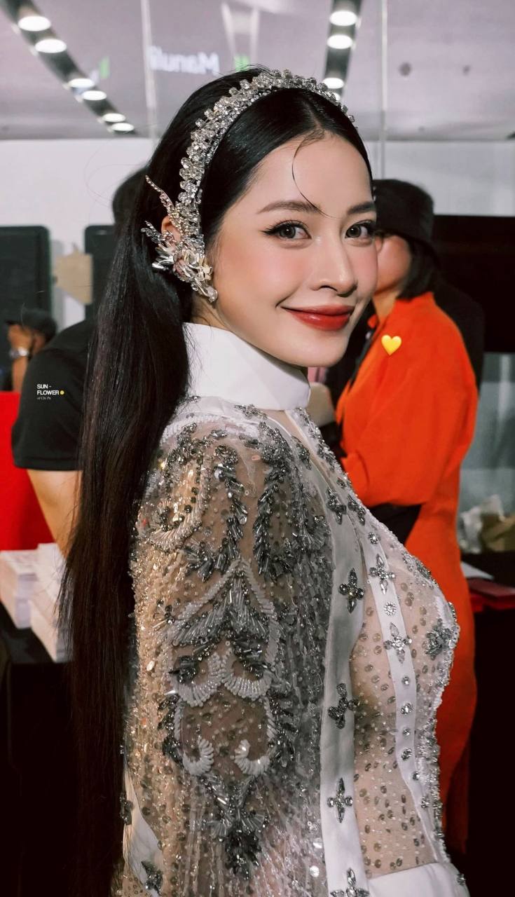 Tổ hợp makeup look long lanh nhất WeChoice Awards 2024 càng nhìn càng cuốn- Ảnh 11.