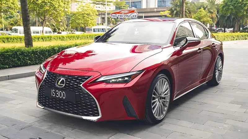 Đánh giá xe Lexus IS