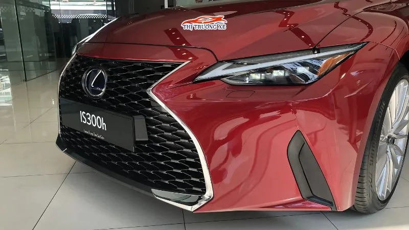 Cản trước Lexus IS